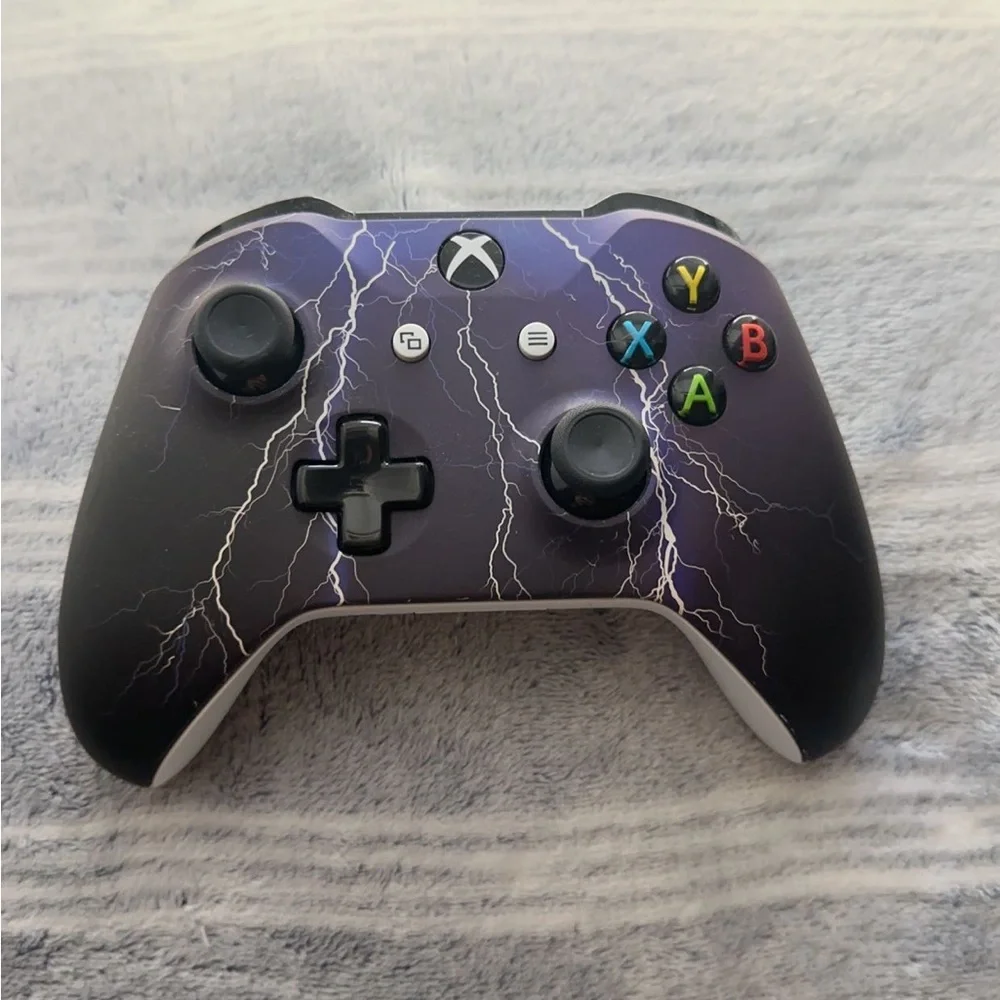 Xbox one with all it needs. - Picture 4 of 5